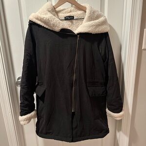 Love Tree Sherpa lined coat with zipper - Black, Medium